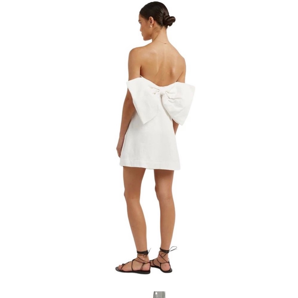 DISSH AISLE WHITE LINEN BACK BOW DRESS Sz. 12